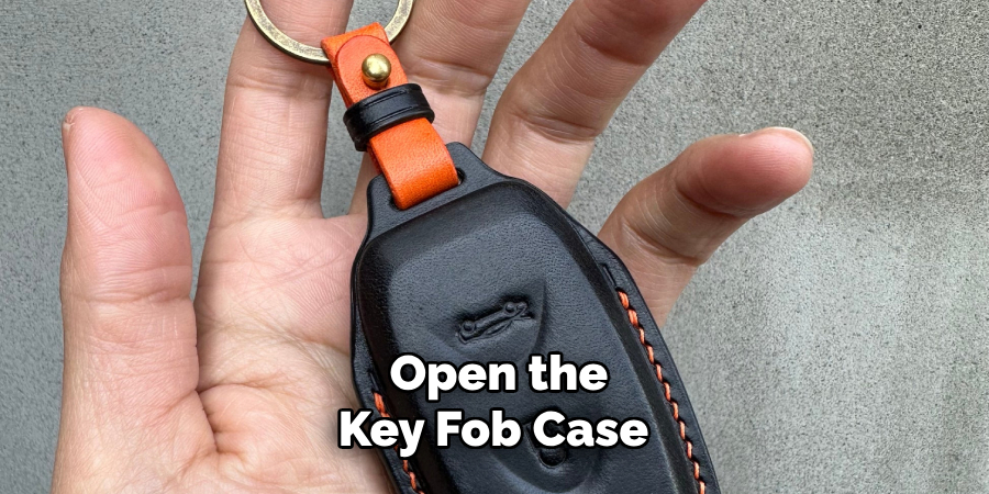 Open the Key Fob Case