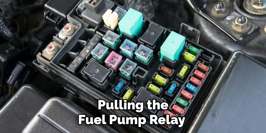 Pulling the Fuel Pump Relay 