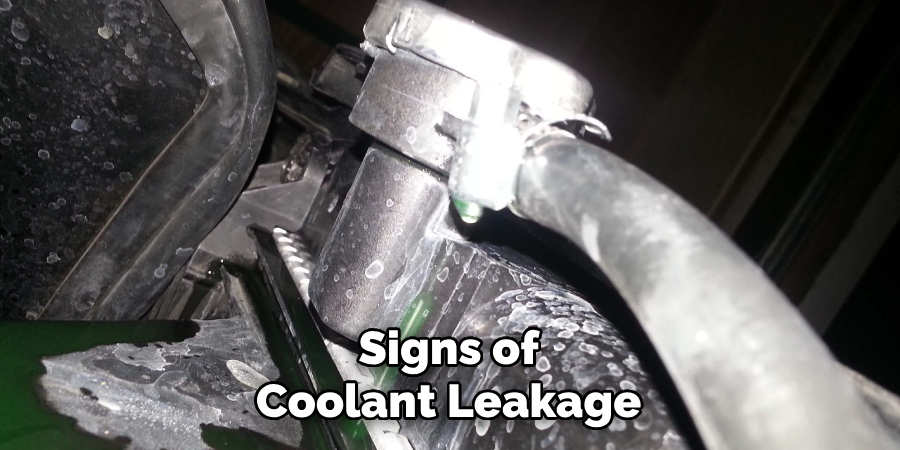 Signs of Coolant Leakage