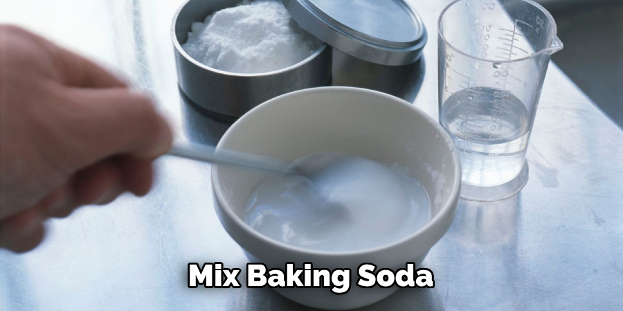 Mix Baking Soda